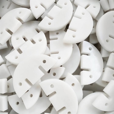 สวมใบมีดลากโซ่สายพานลำเลียง UHMWPE ที่ต่อต้านสำหรับเครื่องจักร