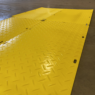 ป้องกันผลกระทบ Heavy Duty Mud Ground HDPE Plastic แผ่นปูพื้นคนเดินชั่วคราว