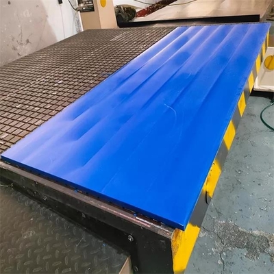 คุณสมบัติการหล่อลื่นตัวเอง Blue UHMWPE Plastic Silos ถ่านหิน บังเกอร์ไลเนอร์ Sheet