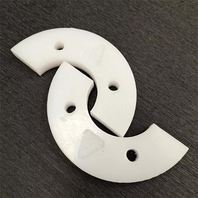 ชิ้นส่วนพลาสติก CNC สายพานลำเลียงโซ่ลื่น Scraper Round Drag Conveyor แผ่นเที่ยวบิน