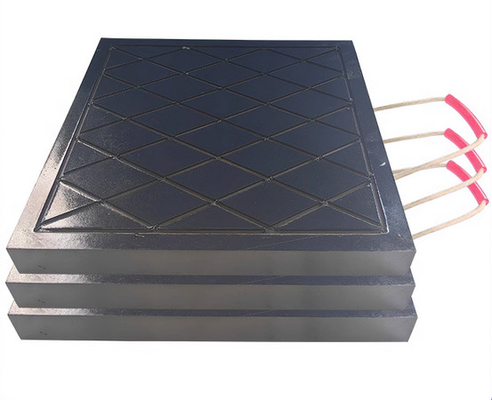 รถบรรทุกมืออาชีพ 30 มม พลาสติกเครน Outrigger Pads Mat Stabilizer Uhmwpe สีดํา